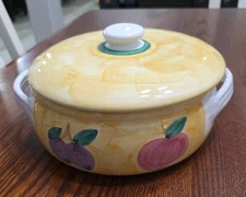 Frutta by Caleca Covered Casserole Serving Dish 1.5 QT ROUND  Hand Painted Italy