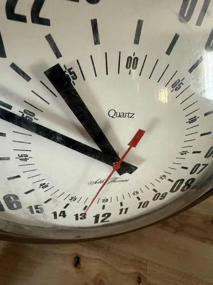 Seth Thomas 24 Hour Military Time Wall Clock 13” Made in USA Quartz Vintage - Image 3 of 4