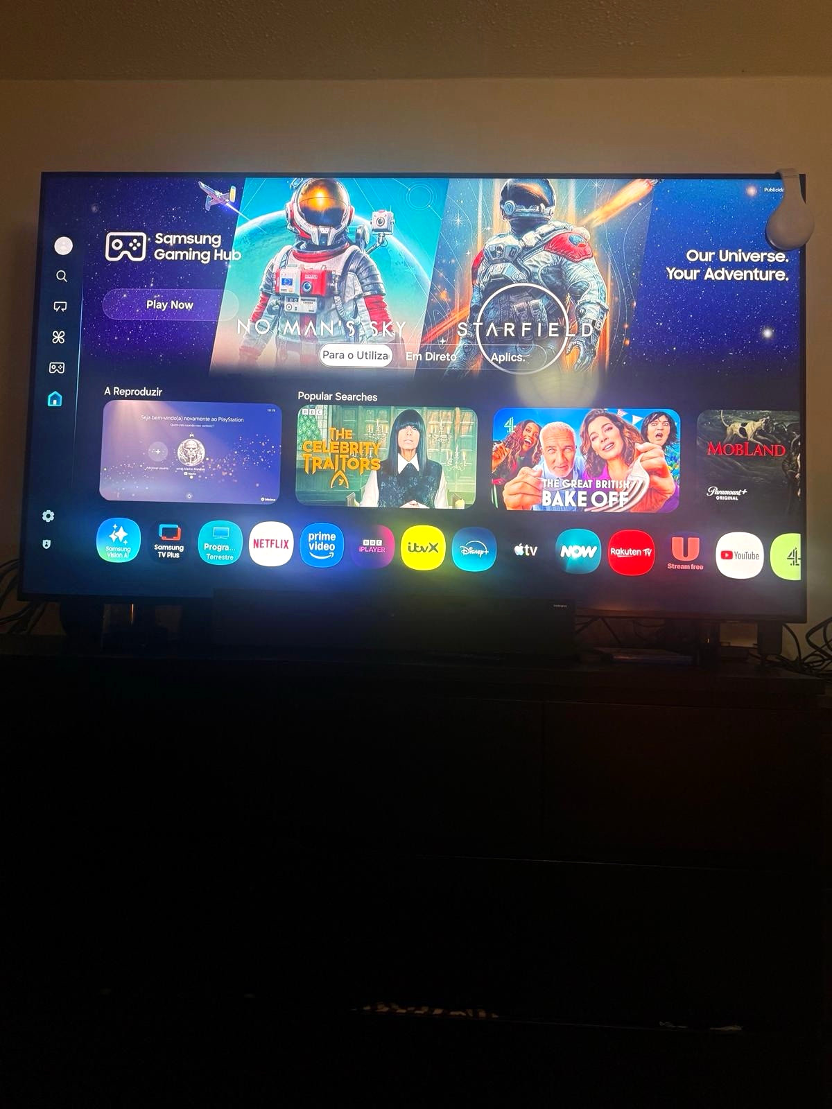 Samsung Smart 65 inches TV 4K UHD QLED