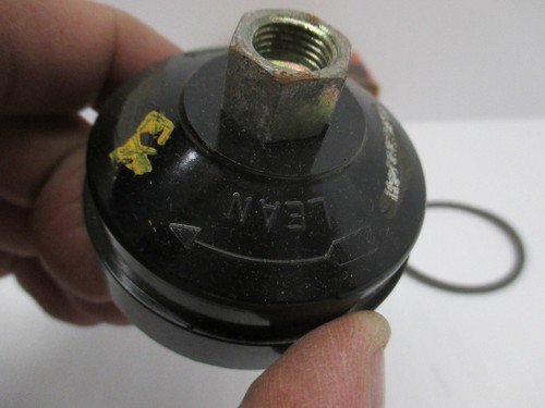 NOS FORD 68 69 CUSTOM GALAXIE 70 BRONCO C8AZ-9848-D THERMOSTATIC CHOKE HOUSING - Picture 2 of 5