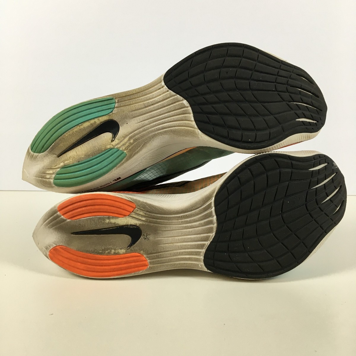 NIKE ZoomX VaporFly Next%, Men's 8.5, Ekiden Aurora Crimson CD4553