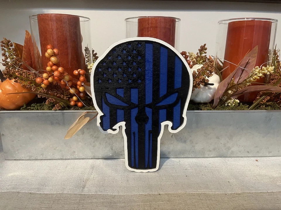 Placa de aplicación de la ley Punisher Blue Line Foto 3 de 3