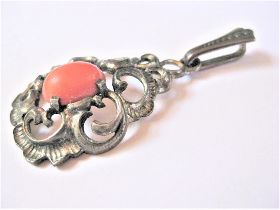 Antico Ciondolo Argento 835 Con Corallo, 6,73 G - Immagine 2 di 3