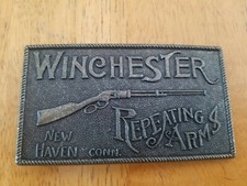 VINTAGE 1970s  WINCHESTER REPEATING ARMS  GUN  FIREARM BELT BUCKLE