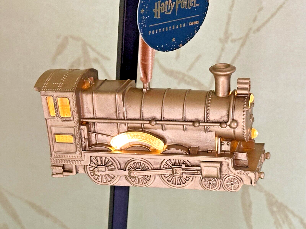 HARRY POTTER HOGWARTS EXPRESS TRAIN LIGHT-UP ORNAMENT:NIB | eBay