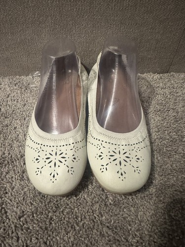 Abeo Women’s White Leather Slip on Flats Size 9.5N - Picture 2 of 8