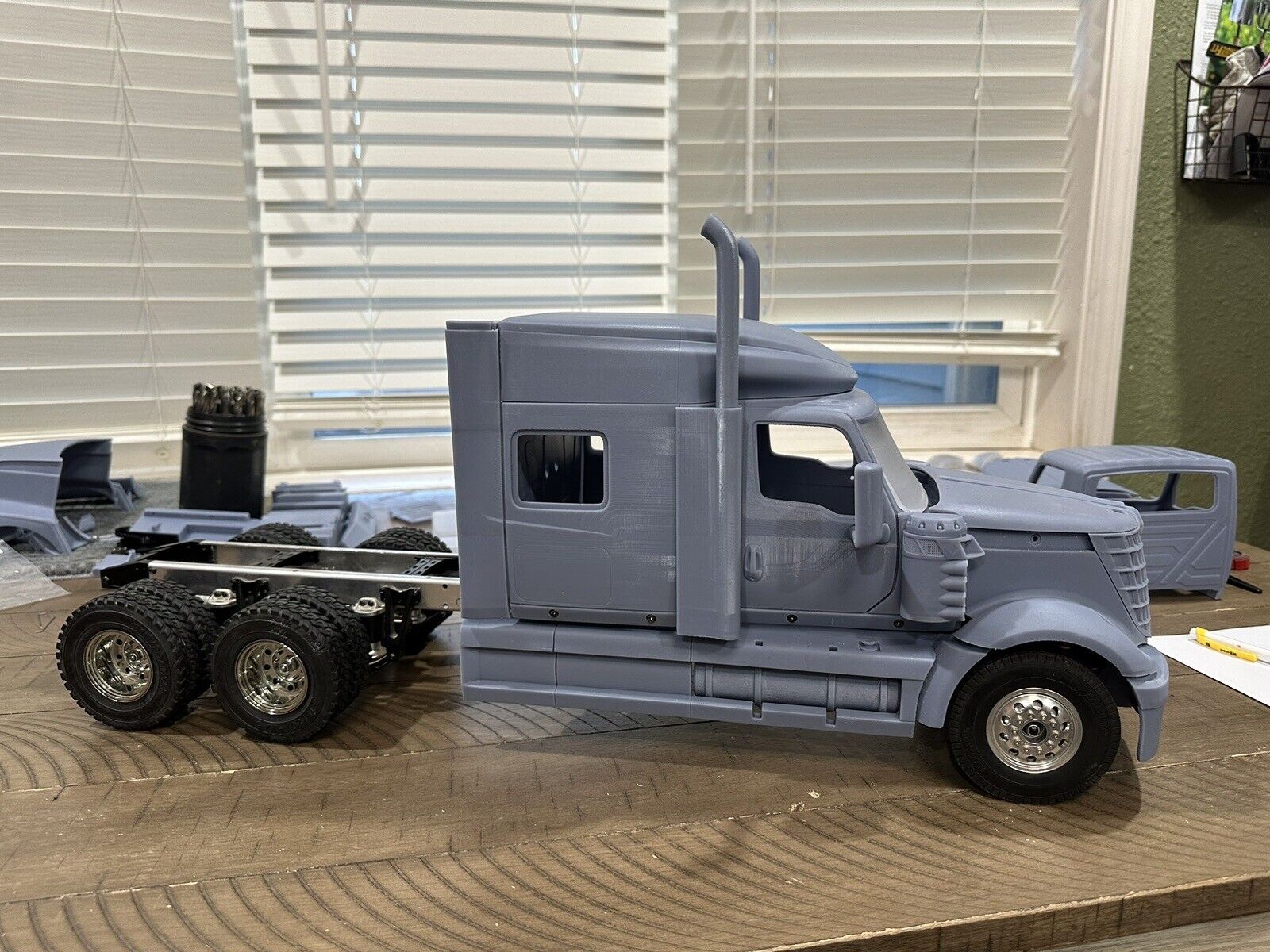 Picture 3 of 18