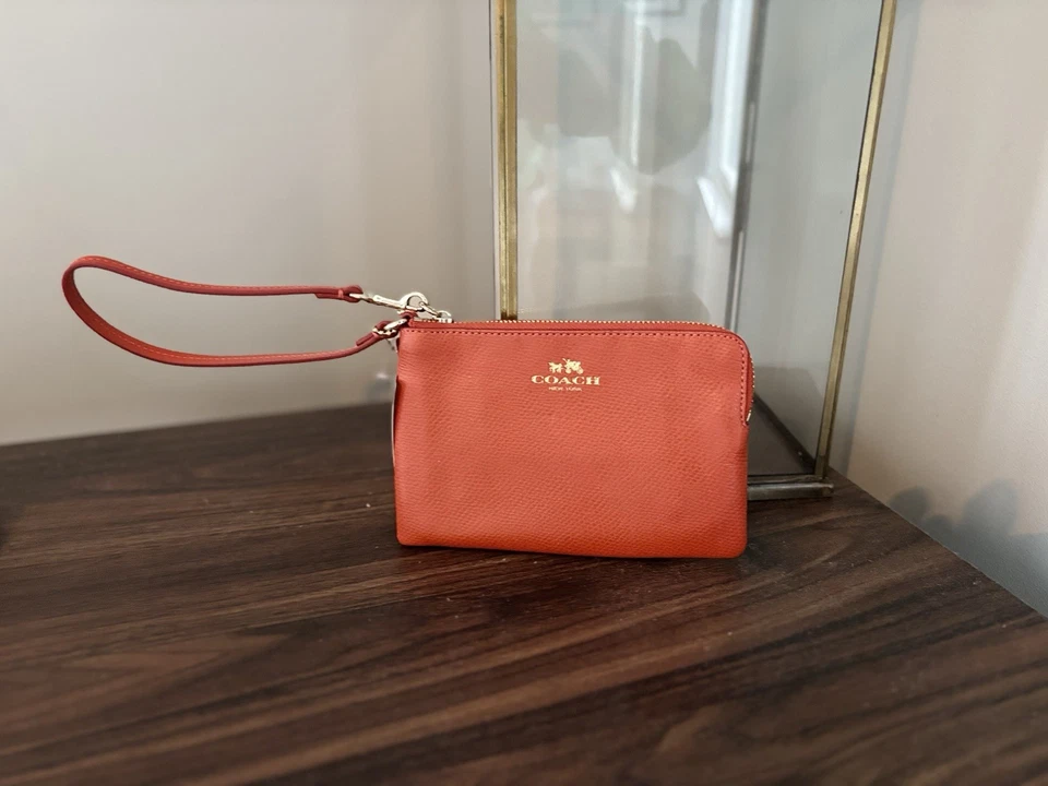 Muñequera pequeña Coach de cuero naranja nueva con etiquetas Foto 3 de 3