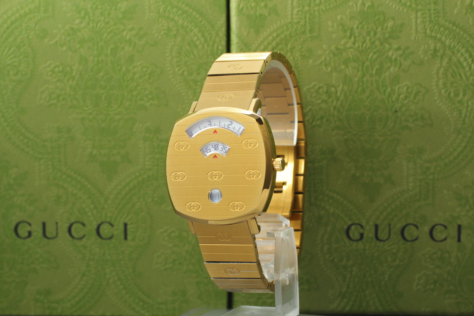 [MINT w/ Box] Gucci Grip YA157403 157.4 Gold Quartz Men's From JAPAN