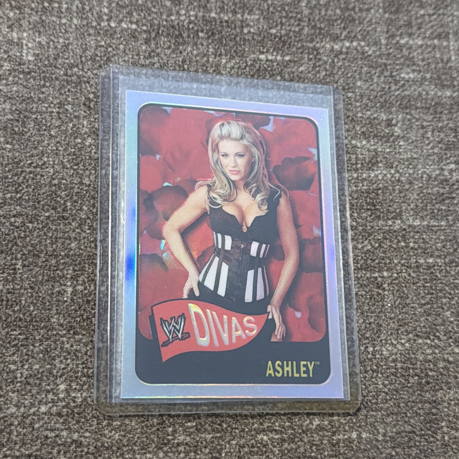 Ashley 2006 Topps Chrome WWE Divas Heritage Refractor #62 SP Short Print