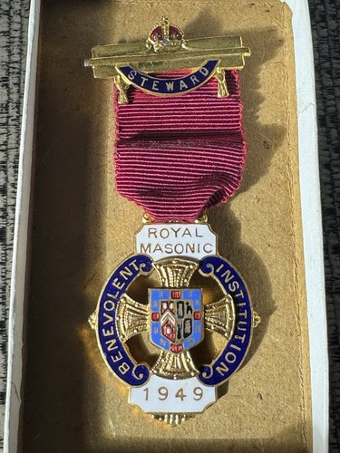 Vintage 1949 Royal Masonic Benevolent Institution STEWARD Jewel Medal
