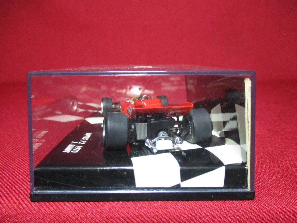 1:43 Scale Jochen Rindt WORLD CHAMPION 1970 Lotus 72 F1 Minichamps Formula 1 - Image 3 of 4
