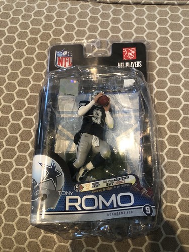 McFarlane Toys NFL Elite Series 2 Tony Romo Figuerine - Picture 2 of 7