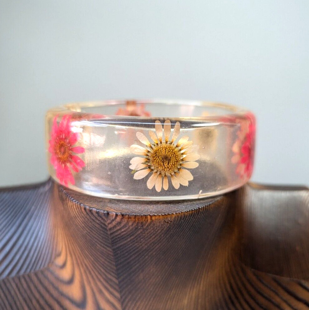 Mid Century Translucent Lucite Bangle Bracelet Em… - image 1