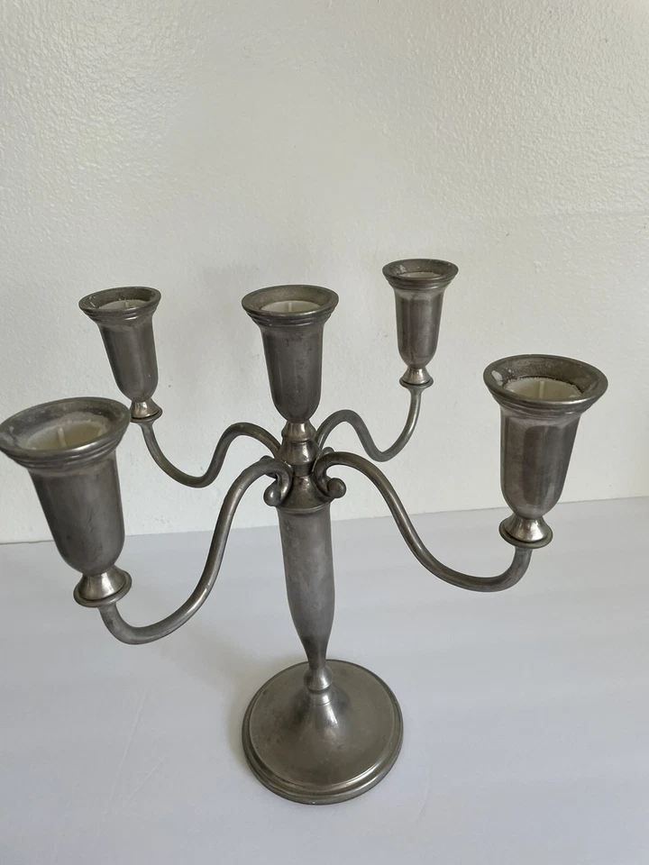 Candelabros, Metal Plata y Es Antiguo. Tiene vela de pie de 5 brazos Foto 3 de 4