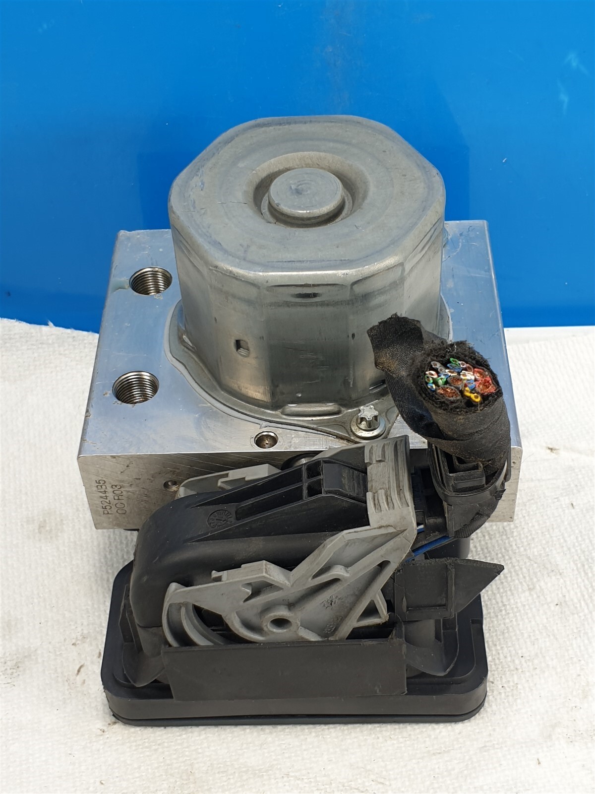 2014-16 Maserati Quattroporte M156 ABS AntiLock Brake Pump 673003709 OEM 112TP1