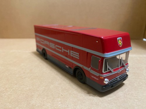 1/64 SCHUCO MERCEDES-BENZ 0 317 RACE CAR TRANSPORTER PORSCHE MOTORSPORT RED