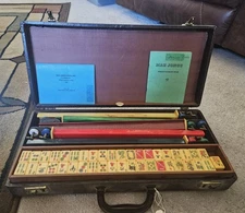 Vintage Royal Depth Control Butterscoth Bakelite Mahjong Set 165 Tiles 5 Racks 