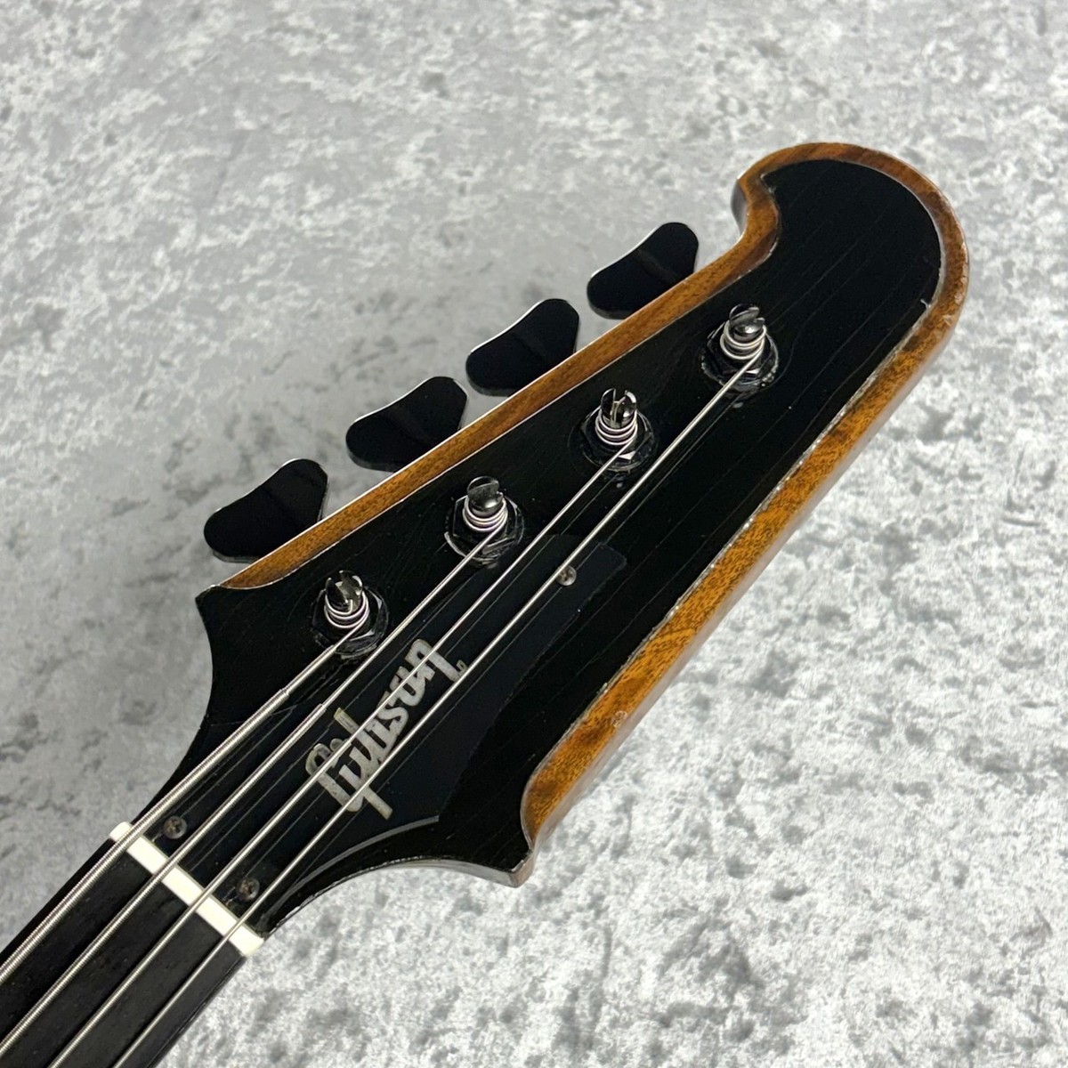 Gibson Thunderbird IV, 4.02kg, manufactured in 1997. | eBay