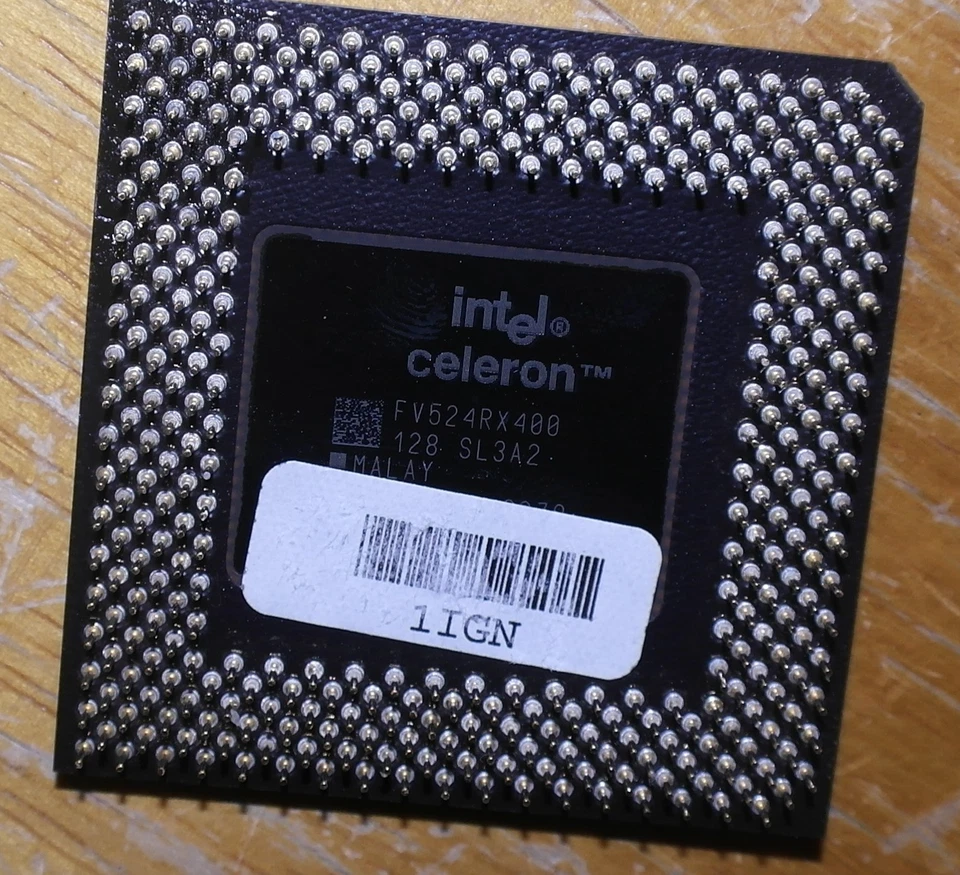 CPU Intel Celeron SL3A2 FV524RX400 400Mhz - Image 3 of 4