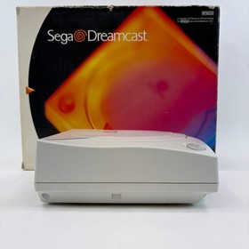 White Sega Dreamcast In Box With 2 Controllers 2 Memory Cards and 1 Rumble Pack