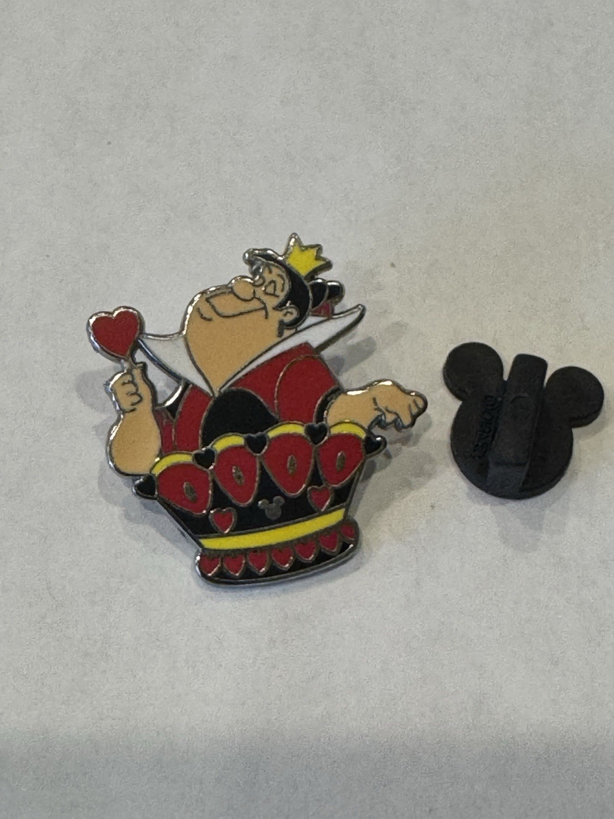 Disney Pin Queen of Hearts Chess Alice In Wonderland 2008 Hidden Mickey