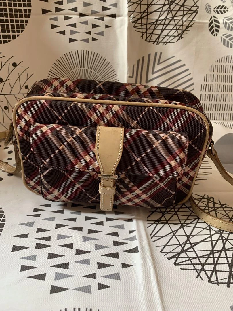 Burberry store bag purple