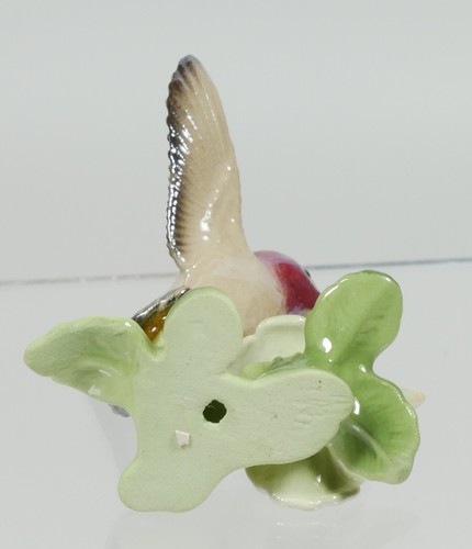 Beautiful Hagen Renaker Speciality Birds Hummingbird on White Flowers Figurine - Picture 3 of 3