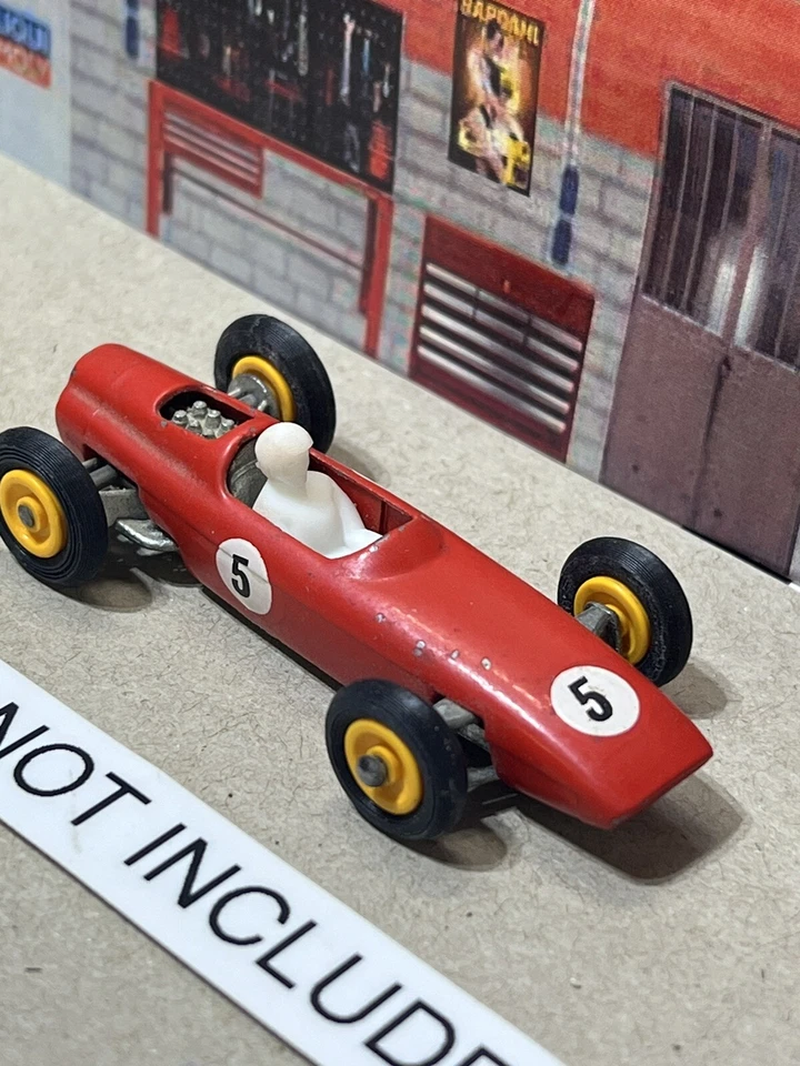 Lesney Matchbox Lotus BRM No. 52, 1 set of tires and 1 driver, CAR NOT INCLUDED - Image 4 of 4