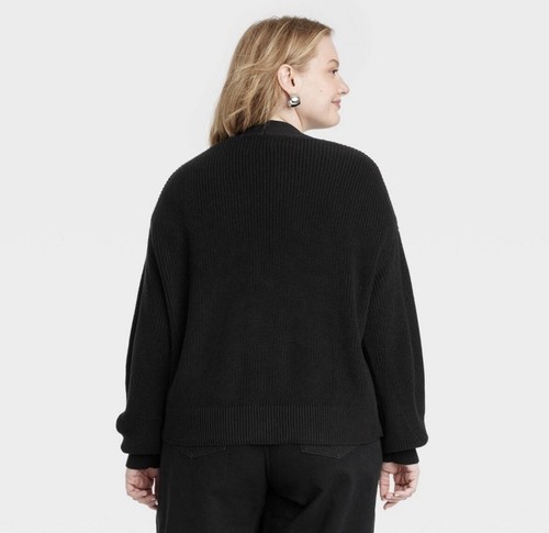 Women's Universal Thread XXL Black V Neck Button Cardigan Sweater Long Sleeve - Picture 2 of 9