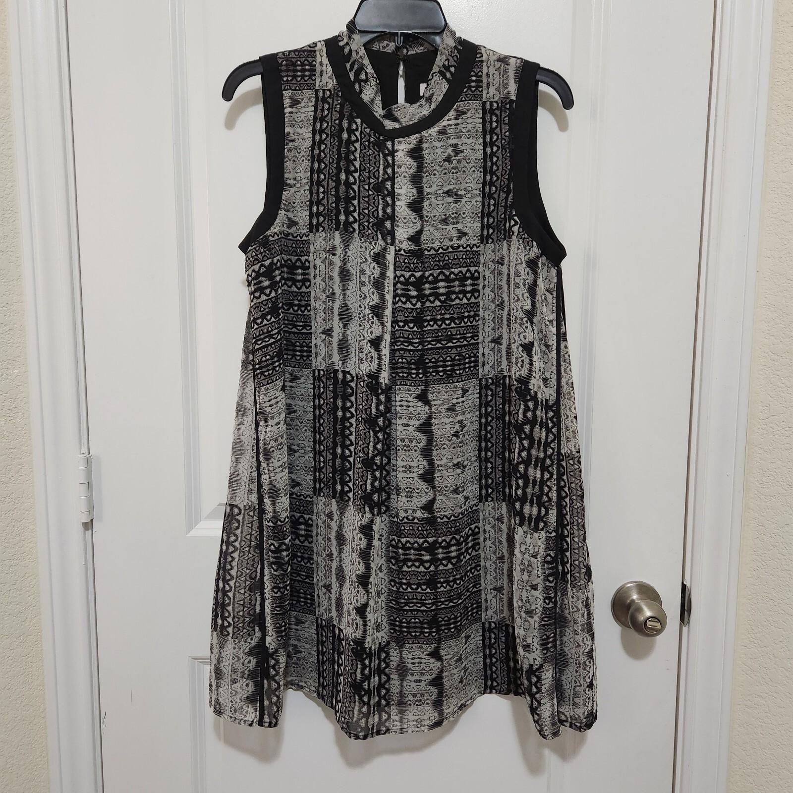 BCBGeneration Women's S Patchwork Print Sheer Lin… - image 1