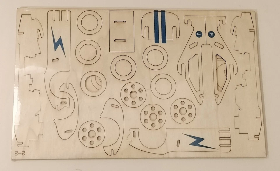 Wooden Puzzle 3D Auto da Rally In Legno - Immagine 2 di 2