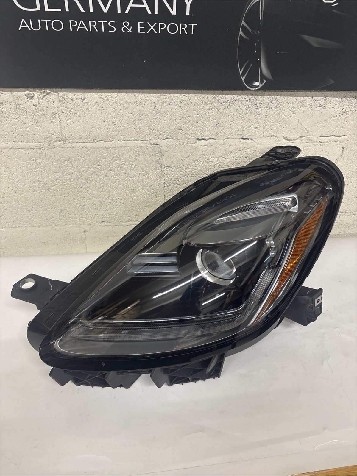 Maserati Grecale Folgore 2023-2026 Front Left Headlight