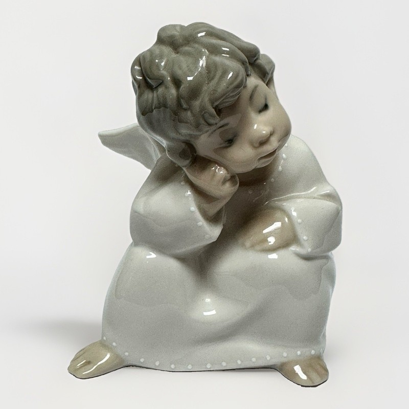 Lladro Angel Thinking #4539 Retired Porcelain Figurine Spain 4"