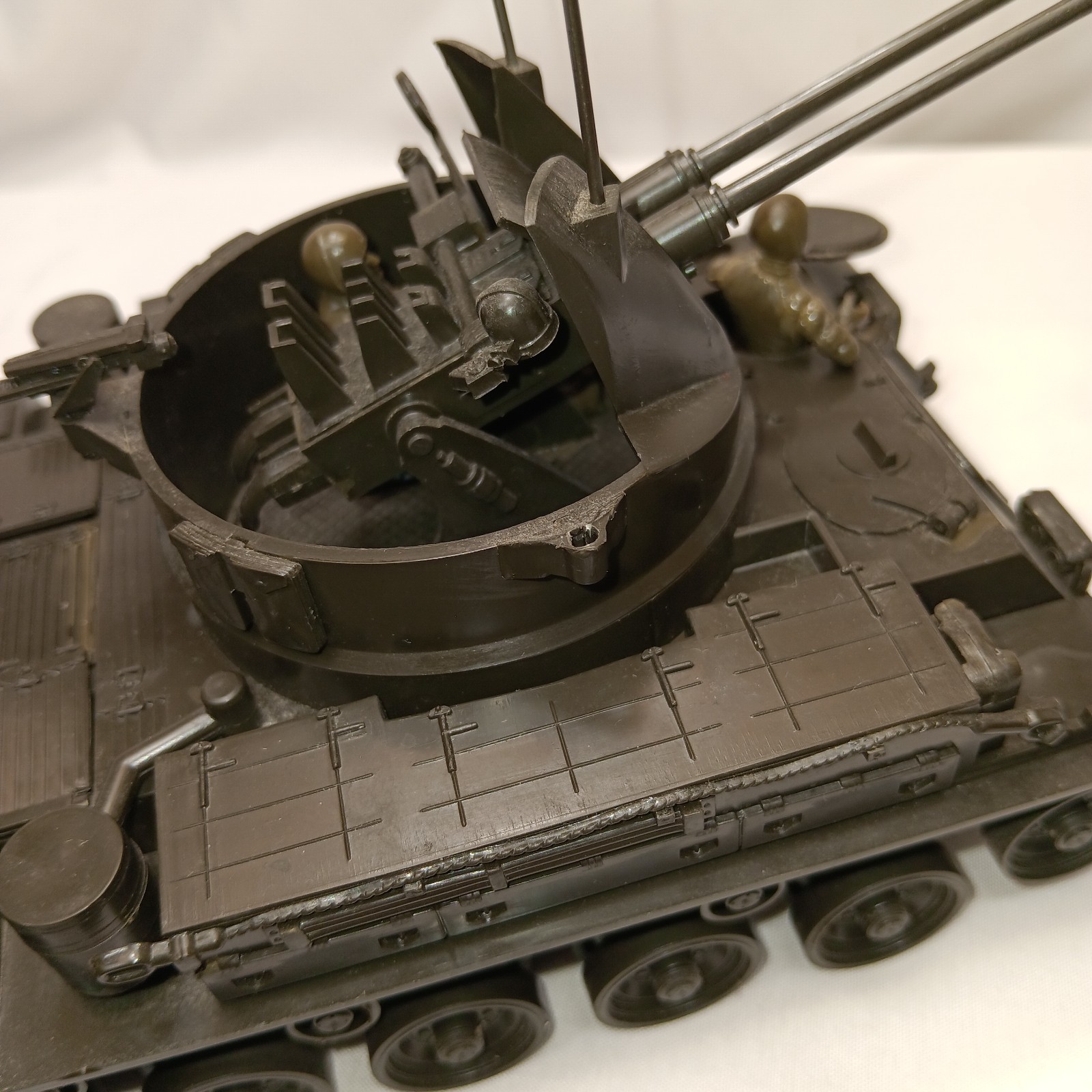 Built 1/32 Revell M-42 Twin 40 AA Duster Tank Ready to Paint/Detail NO TRACKS!