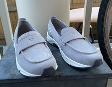 Women's Vionic Gray Slip-on "Walk Roam Slip on" Sneakers Size 8