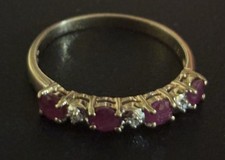 BEAUTIFUL 10K Solid Yellow Gold Natural Diamond And Ruby Ring Vintage 1.66 Grams
