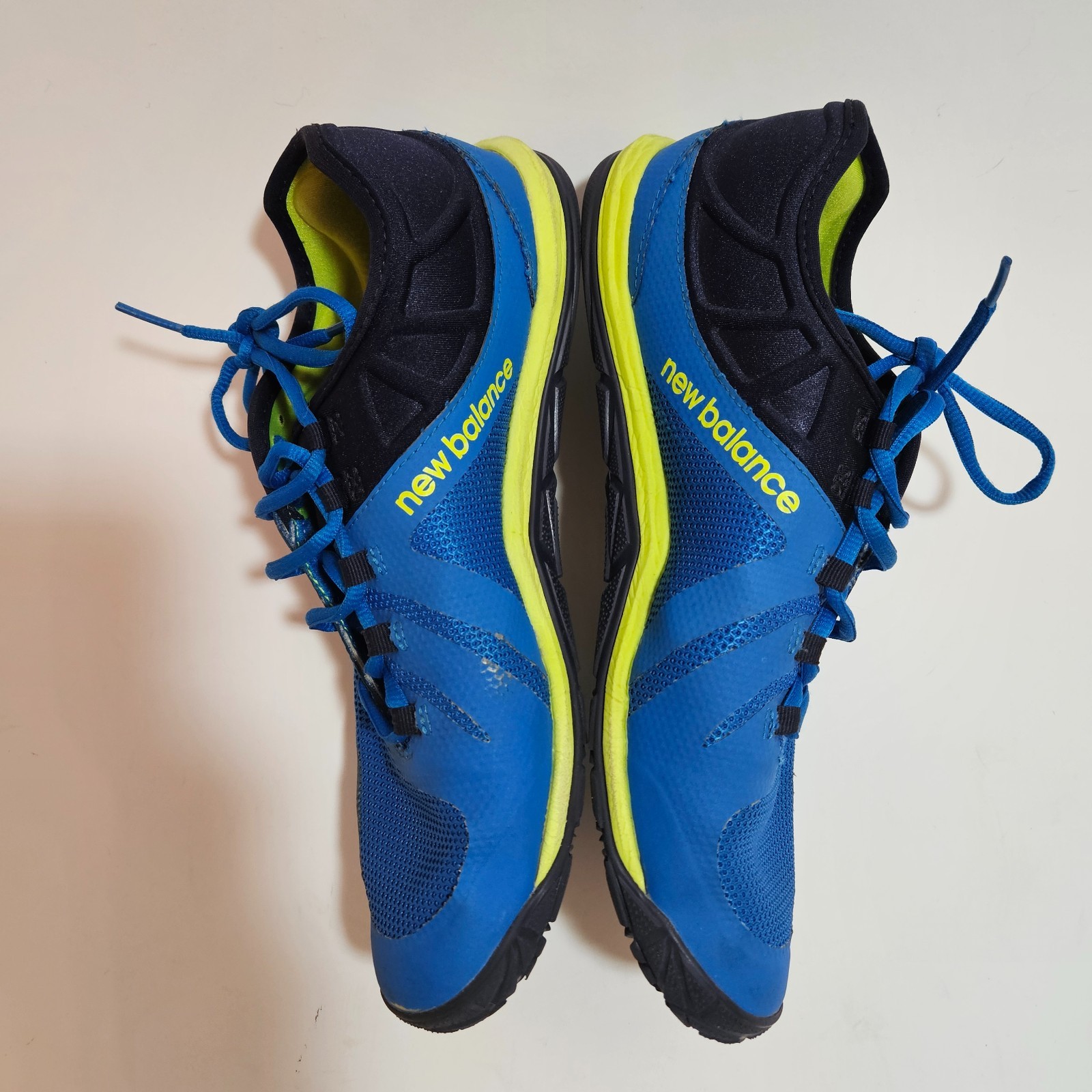 SAOLA Scarpe New Balance Minimus Trail MT uomo taglia 8 piedi nudi suola Vibram blu giallo