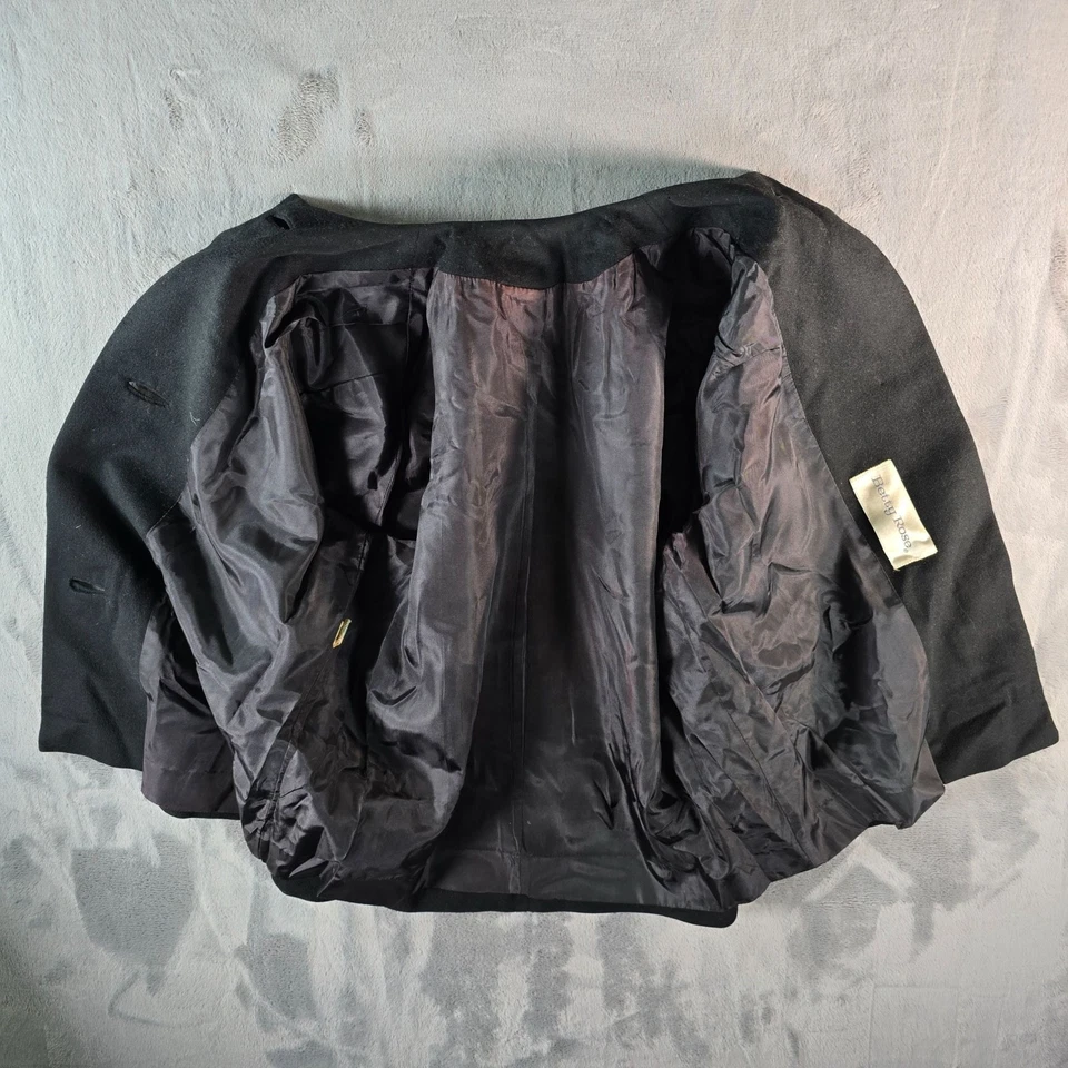Vintage Early 1960s Betty Rose Black Wool 3/4 Sleeve Cropped Mod Jacket (S/M) - Image 3 of 4