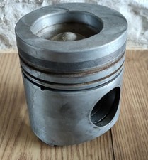 1 Gros Piston Camion Bus Saviem Berliet Ancien 