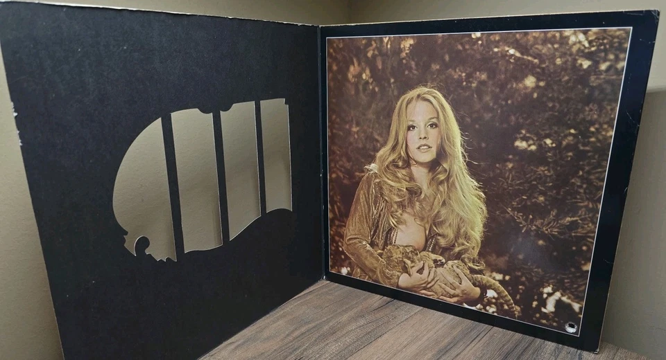 Mama Lion - Preserve Wildlife - Vinyl LP 1972 Family Pro FPS-2702 VG+/EX - Image 4 of 4