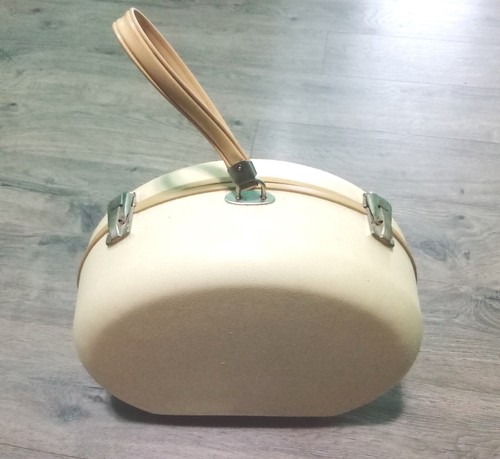 Vintage Round Hard Suitcase Hat Box Luggage 13" Cream With Beige Handle & Trim - Picture 2 of 10