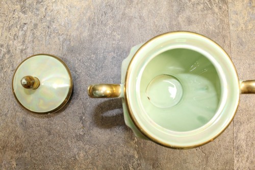 VINTAGE CG USA WARRANTED LIGHT GREEN LUSTREWARE SUGAR HOLDER 22 KT GOLD 122A - Picture 3 of 5