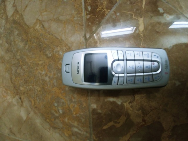 find used nokia 3595 cell phones