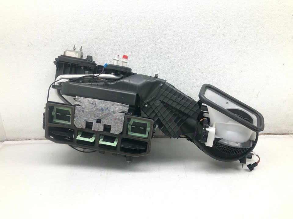 Mercedes R172 SLK SLC 2012-2020 CLIMATIZACIÓN NÚCLEO EVAPORADOR NÚCLEO SOPLADOR ESTUCHE OEM Foto 2 de 4