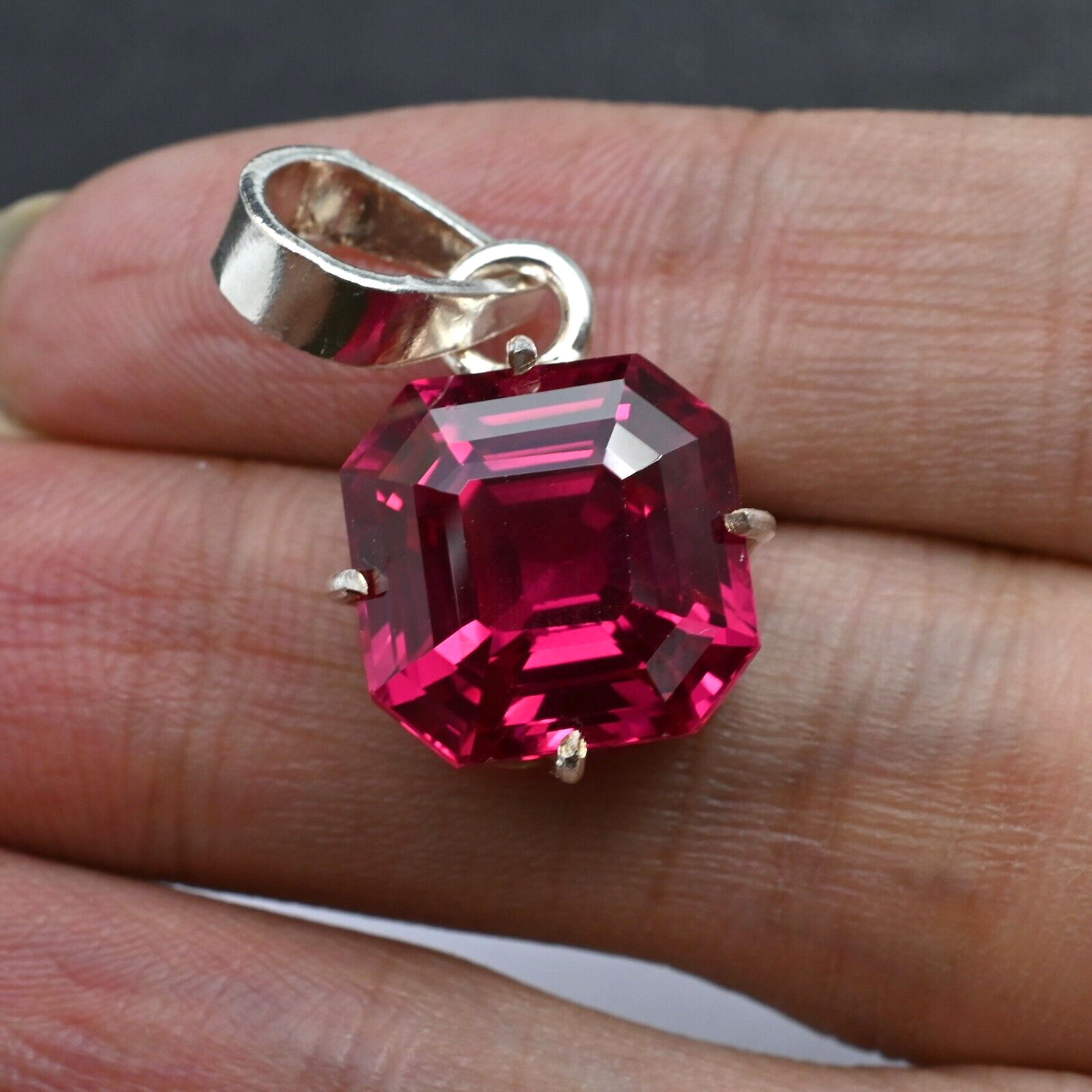 15.95 CT Natural Pink Ruby Gemstone 925 Sterling Silver Handmade Pendant