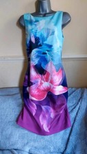 Roman Sleeveless V neckline dress Size 10 Excellent Condition