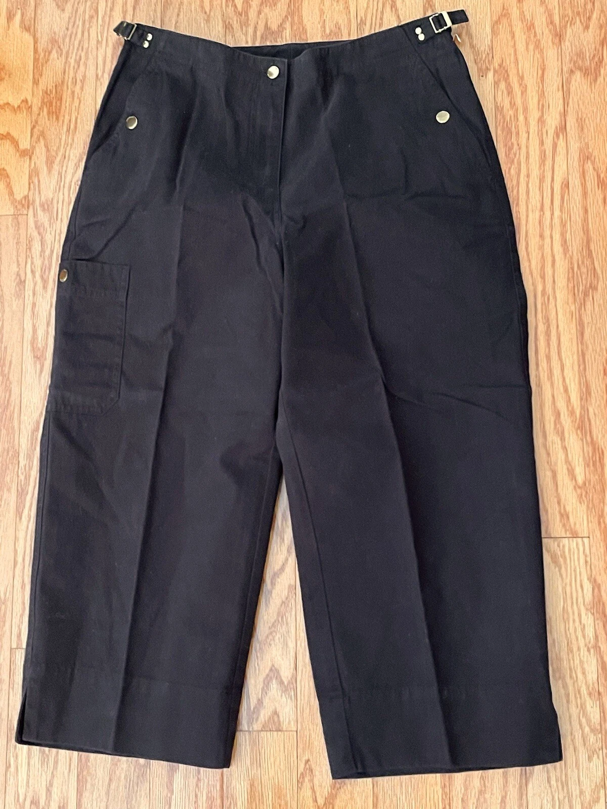 LAUREN, RALPH LAUREN, Size 8, Black, Nautical Style Capris w/5 Pockets. NEW
