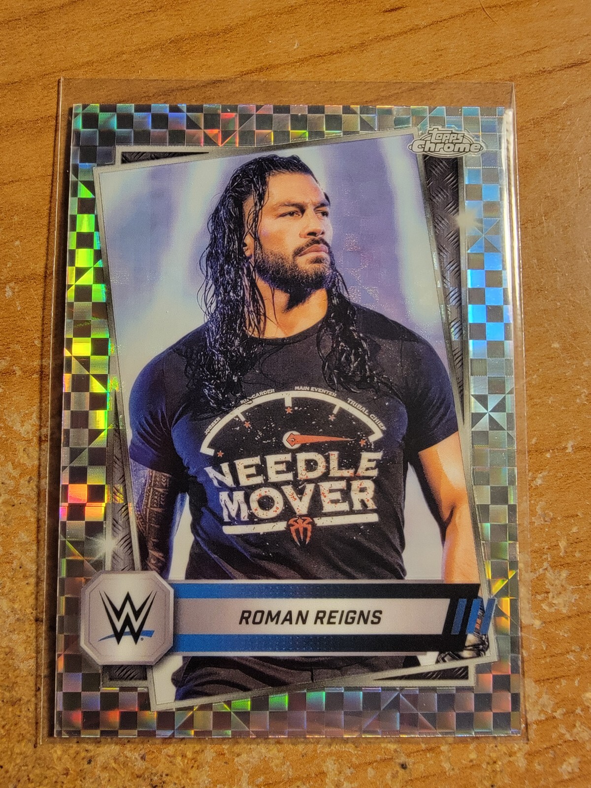 2025 Topps Chrome WWE X-Fractor Roman Reigns #3 Smackdown