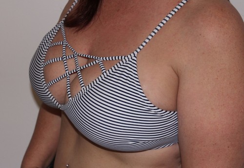 Cupshe Bikini Sexy Cheeky Adjustable Blue and White Stripe Two-Piece Beachwear - Picture 2 of 10